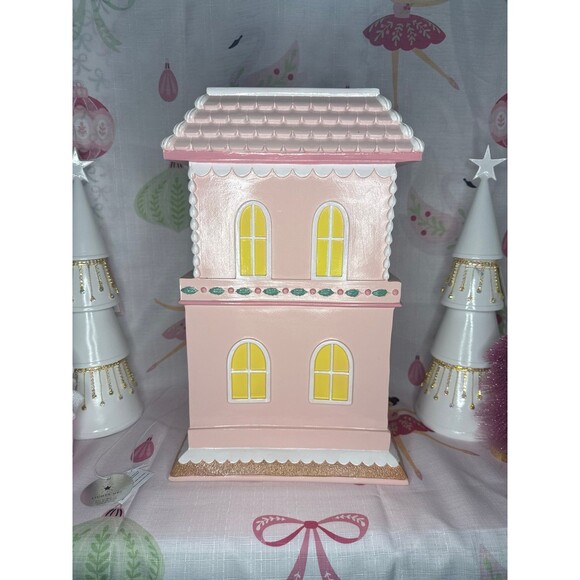 Pink Bow Gingerbread House with LED lights - Picture 6 of 7